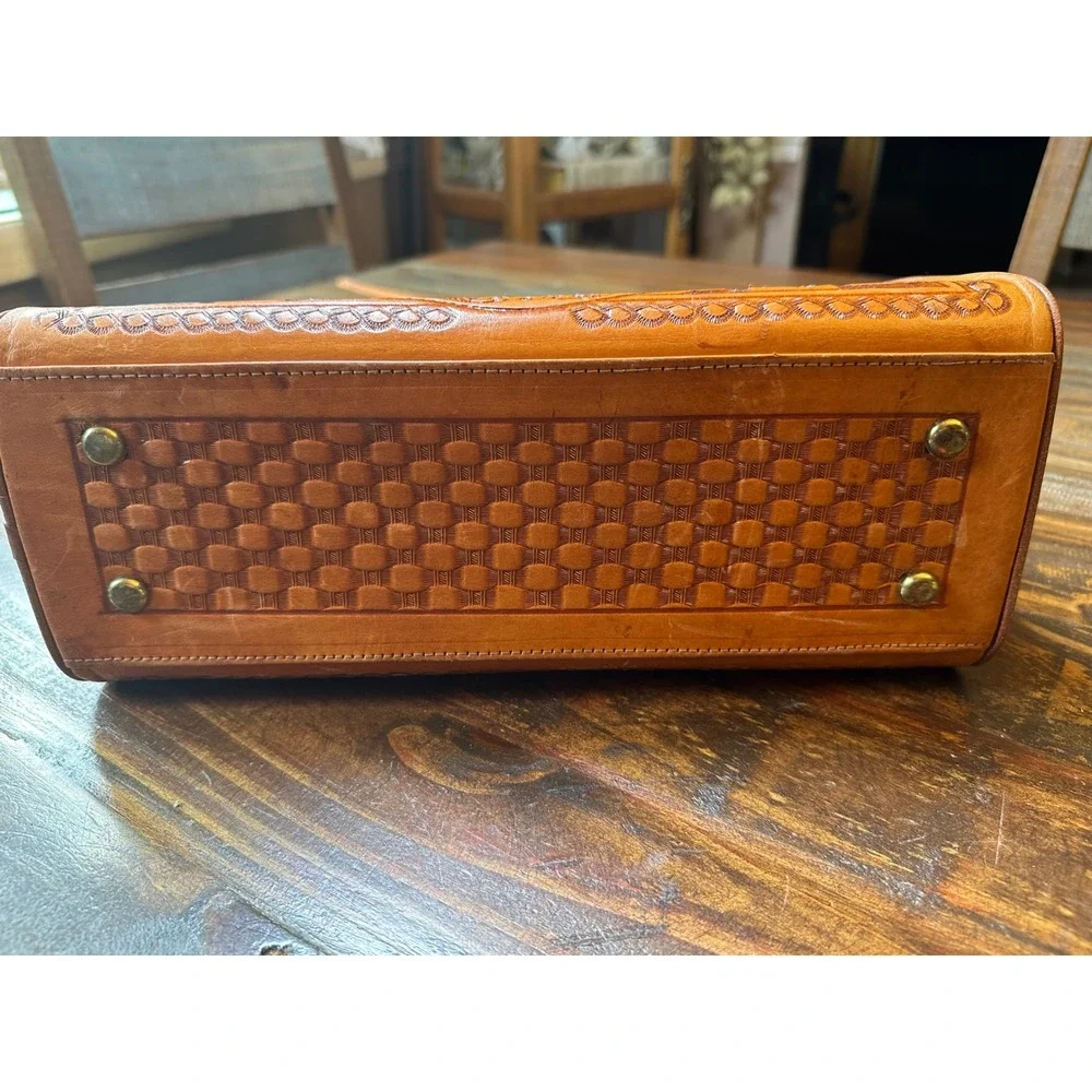 Vintage Hand Tooled Mexican Leather Crossbody Bag Aztec Calendar Mayan Pyramid - Picture 11 of 17